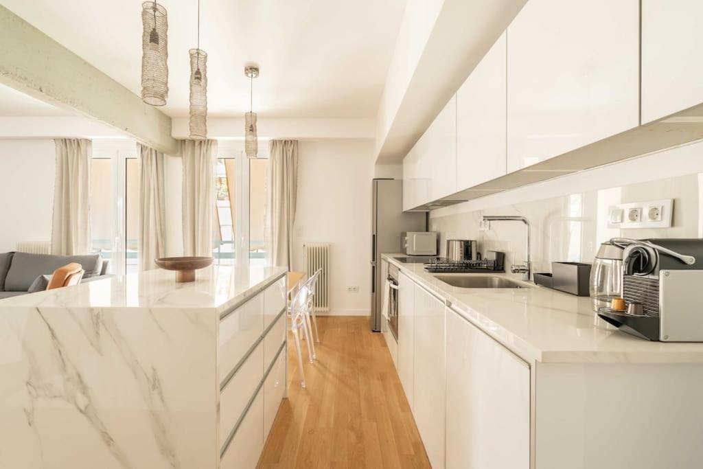Bright & Airy 2Bd Apt Close To National Garden أثينا المظهر الخارجي الصورة